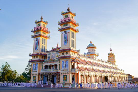 ĐOÀN BAN KINH TẾ TRUNG ƯƠNG ĐẾN THAM QUAN TÒA THÁNH